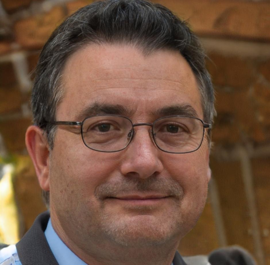 Портрет Артема Волкова